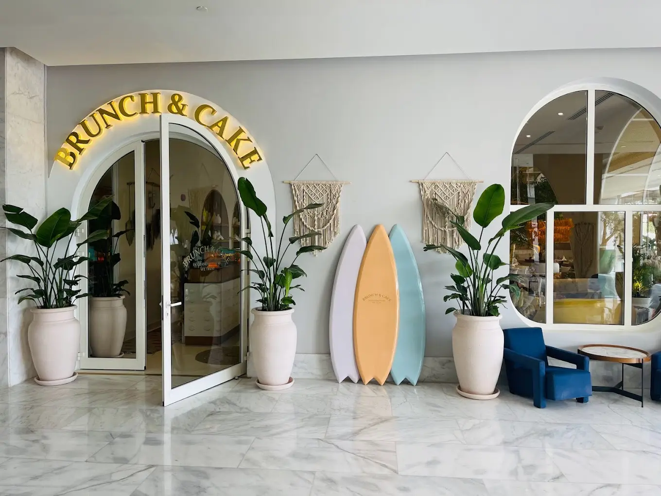 brunch & cake lake view cairo egypt, best coffee and restaurant shops to study work and work in new cairo fifth settlement egypt